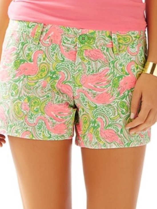 Lilly Pulitzer Pants - Lilly Pulitzer Callahan Shorts in Resort White Hot Wings SZ 2 EUC